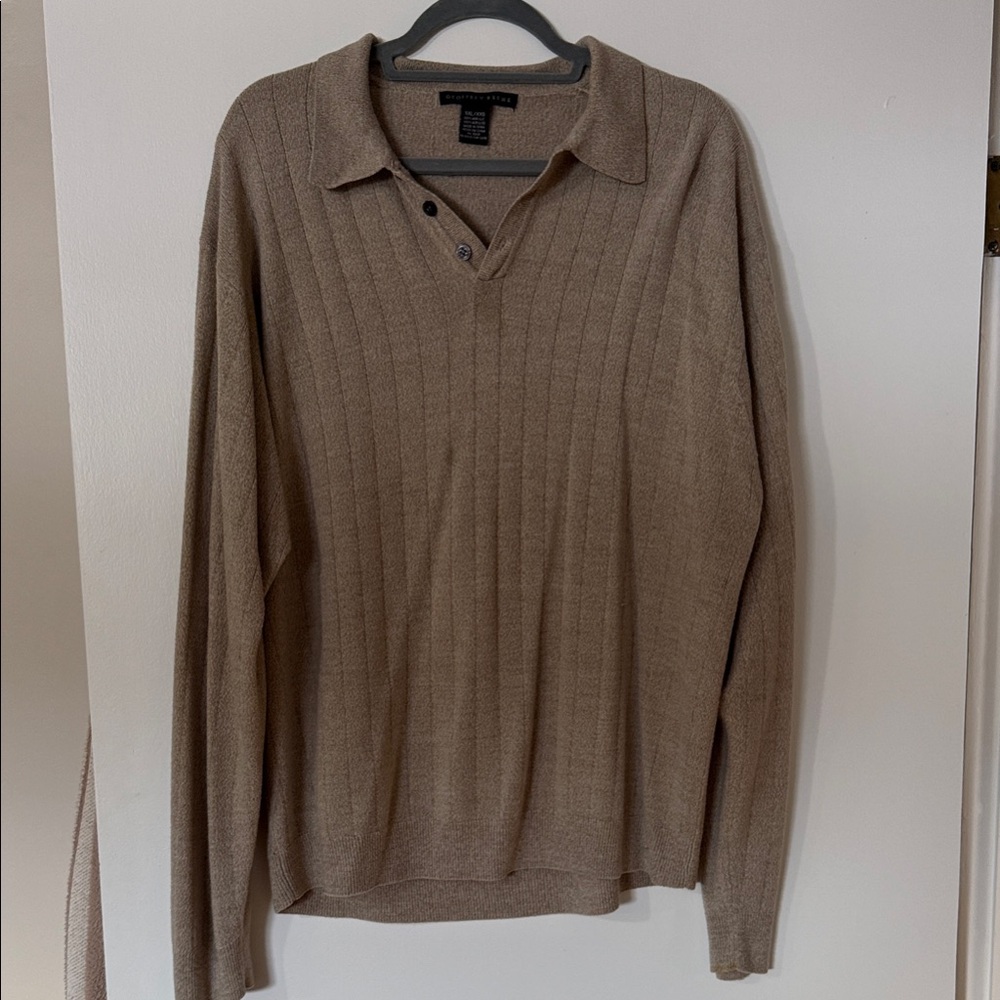 Geoffrey Beene Men's V-Neck Sweater in Tan